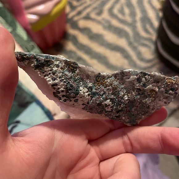 Amethyst flower shard - Picture 7 of 13